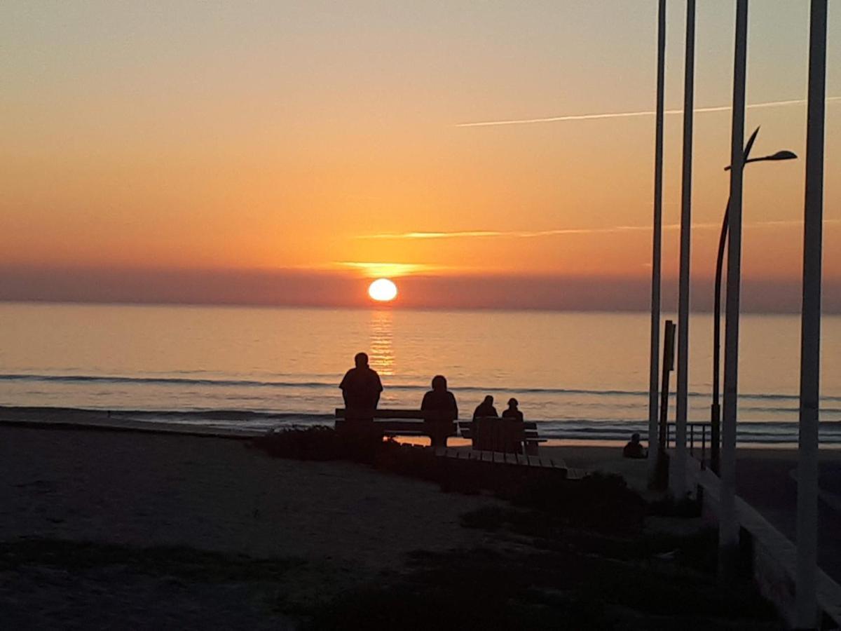 Coucher De Soleil Vensac Ocean Montalivet Exteriör bild
